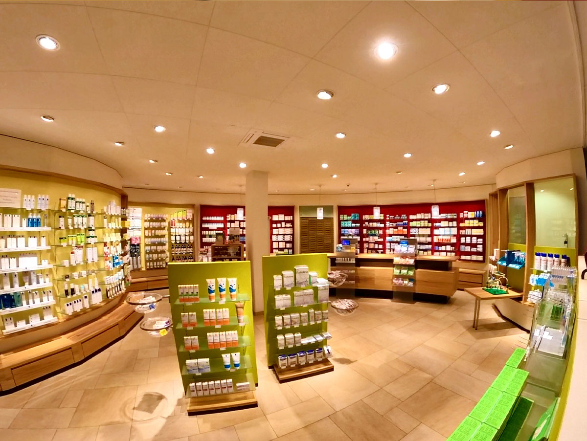 Foto Lemberg Apotheke von Innen Foto Lemberg Apotheke von Innen ohne personen